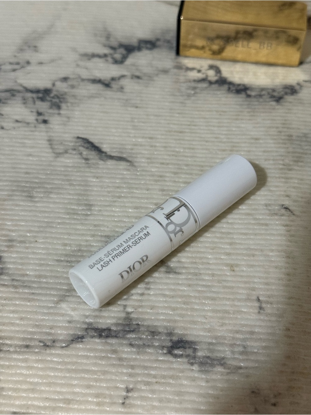 Dior Diorshow Maximizer 4D Lash Primer Serum (length, volume, curl & definition) - Picture 10 of 12